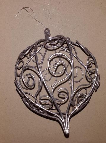 Open KerstBal Zilver (Zilverkleurig) beschikbaar voor biedingen