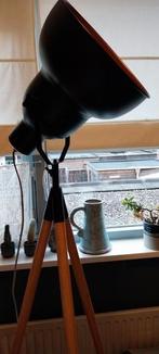 Staande lamp, Huis en Inrichting, Lampen | Vloerlampen, Ophalen of Verzenden, Zo goed als nieuw, 150 tot 200 cm