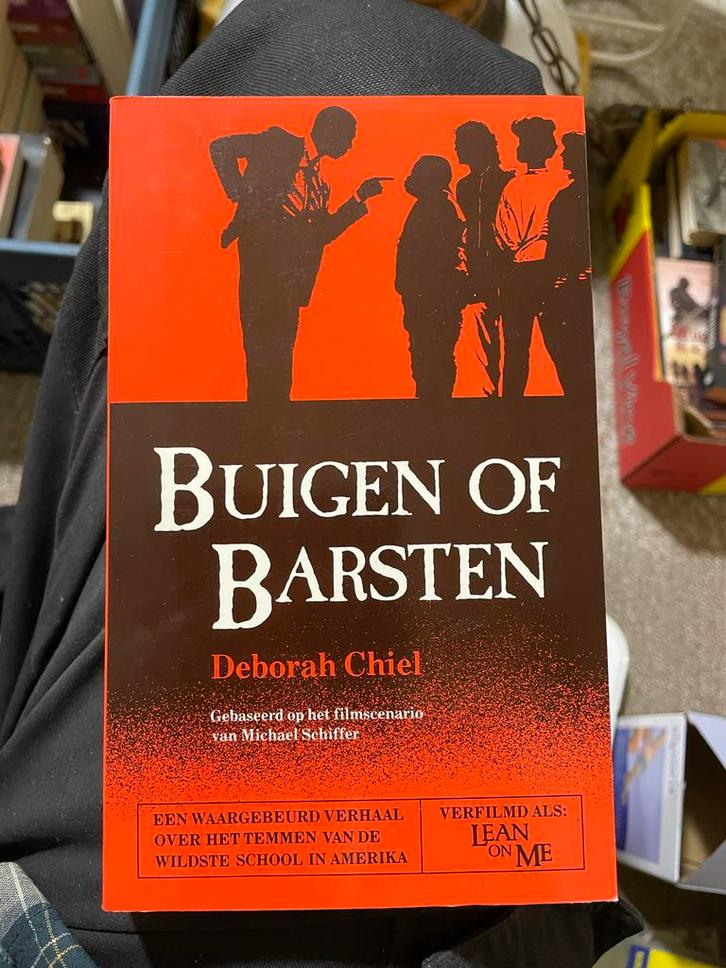 Buigen of Barsten - Deborah Chiel, Boeken, Thrillers, Gelezen, Ophalen of Verzenden