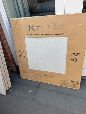 Vloertegel / wandtegel Lorraine sand 75 x 75 cm beschikbaar voor biedingen