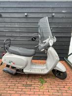 IVA Lux50 scooter, Fietsen en Brommers, Scooters | Overige merken, Gebruikt, Benzine, 50 cc, Maximaal 25 km/u