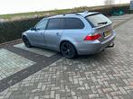 BMW 525i 2005 handgeschakeld 6bak ( ruilen ), Auto's, Achterwielaandrijving, Leder, Stationwagon, Grijs