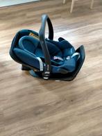 Nette Maxi Cosi rock i-size nomad blue met family fix 2 base, Kinderen en Baby's, Autogordel of Isofix, Maxi-Cosi, Zo goed als nieuw