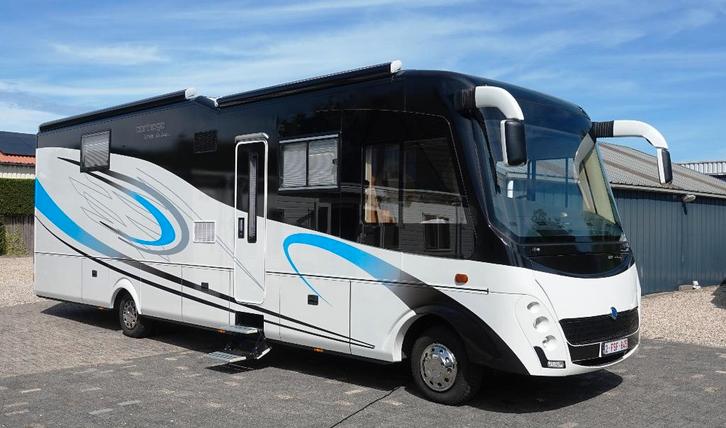 WORLD NEXT DOOR VRAAGT: GROTE CAMPERS (C1 OF C RIJBEWIJS), Caravans en Kamperen, Campers, Bedrijf, tot en met 4, Integraal, Overige merken