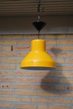 Vintage gele hanglamp Herda, Gebruikt, HERDA, Vintage, Ophalen of Verzenden