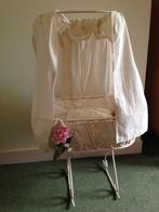 Speelkinderwiegje, Kinderen en Baby's, Kinderkamer | Tafels en Stoelen, Ophalen of Verzenden, Gebruikt, Stoel(en)