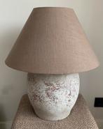Tafellamp met taupe kleurige kap, Ophalen, 50 tot 75 cm, Stof, Zo goed als nieuw