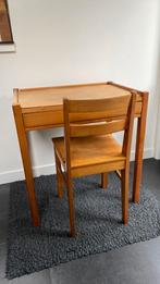 Bureautje met stoel, Kinderen en Baby's, Kinderkamer | Tafels en Stoelen, Ophalen, Zo goed als nieuw, Stoel(en)
