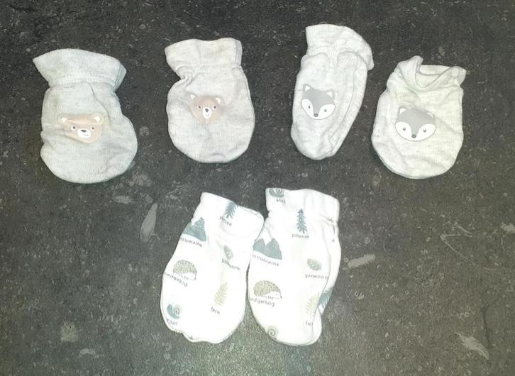 Baby C&A 3 sets handschoentjes anti krabwantjes 0-2 maanden, Kinderen en Baby's, Babykleding | Mutsen, Sjaals en Wanten, Nieuw