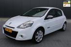 Renault Clio 1.2 TCe Night & Day, Auto's, Renault, Voorwielaandrijving, Euro 5, Gebruikt, Zwart