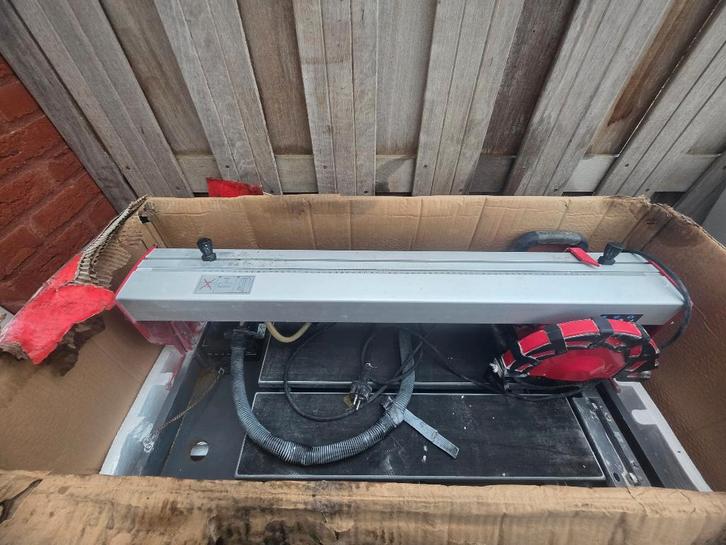 elektrische tegelsnijmachine, Doe-het-zelf en Verbouw, Gereedschap | Zaagmachines, Gebruikt, Overige typen, 600 tot 1200 watt