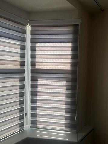 Rolgordijnen beschikbaar voor biedingen