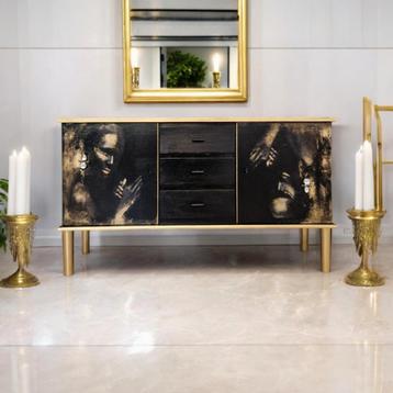 Dressoir/ zwart en goud/ vintage kast beschikbaar voor biedingen