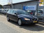 Volvo V70 2.5T Momentum | Airco | Cruise | Leder | Trekhaak, Voorwielaandrijving, Zwart, Blauw, 2521 cc