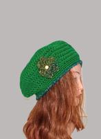 Groene Gehaakte Baret met Bloem, Handgemaakt, Ophalen of Verzenden, Nieuw, Muts
