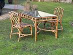 Rotan tuinset met glazen tafelblad en 2 rotan stoelen Frans, Rotan, Zo goed als nieuw, Tuinset, Eettafel