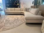 Luxe hoebank met ronde hoek breedte 335 cm, Ophalen, Sommelsdijksehaven 19, Info@vissermeubelen.nl, Vissermeubelen