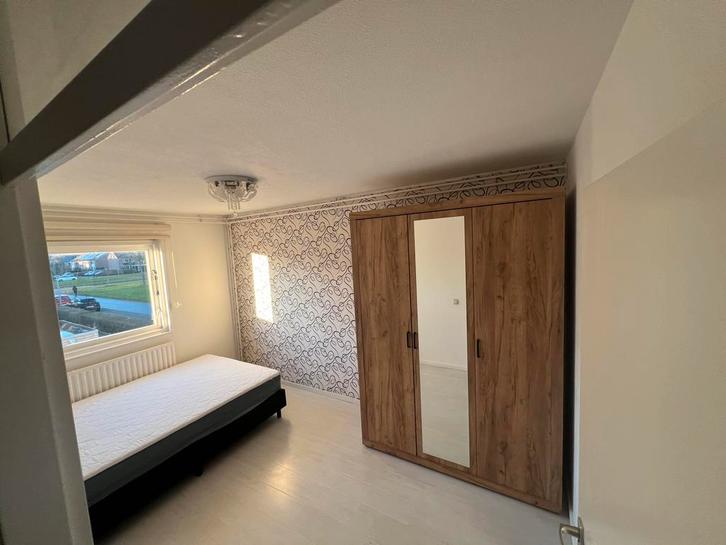 kamer te huur in Almere stad, Huizen en Kamers, Kamers te huur, Almere