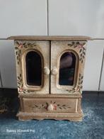 Houten sieradenkastje met bloemmotief, Ophalen of Verzenden