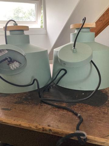 2 moderne groene hanglampen (lampen) beschikbaar voor biedingen