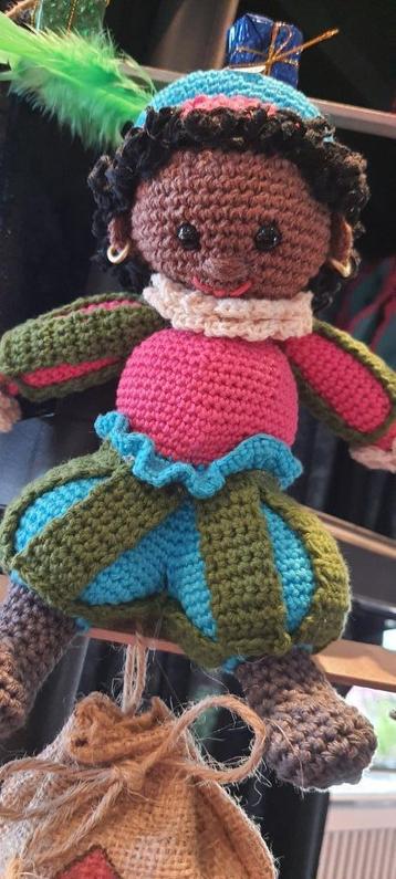 Leuke piet in schommel beschikbaar voor biedingen