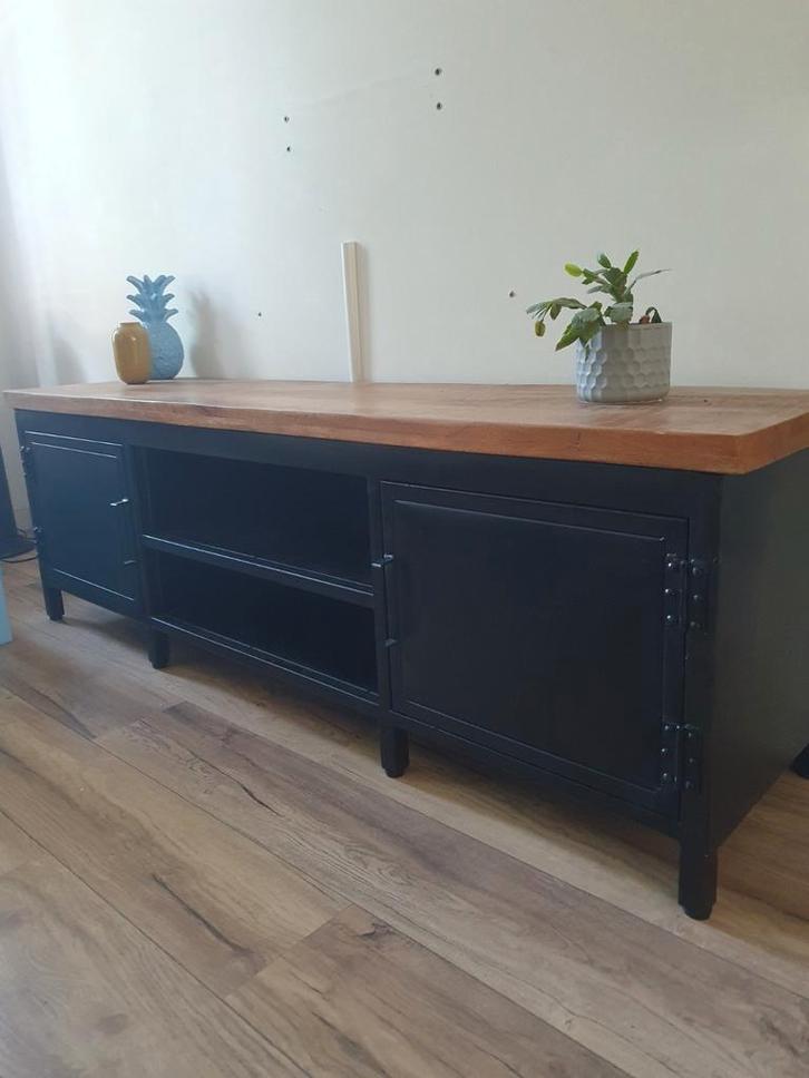 !in prijs verlaagd!TV meubel, zwart staal, Mango houten blad, Huis en Inrichting, Kasten | Dressoirs, Zo goed als nieuw, 25 tot 50 cm