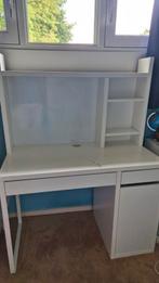 GRATIS ikea bureau met losse opbouw, Huis en Inrichting, Bureaus, Ophalen, Gebruikt