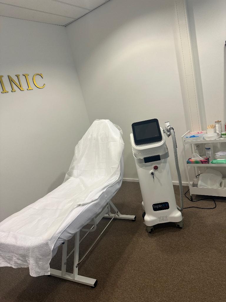 Te koop: Triple ICE Quattro Diode Laser, Witgoed en Apparatuur, Persoonlijke-verzorgingsapparatuur, Zo goed als nieuw, Scheren en Epileren