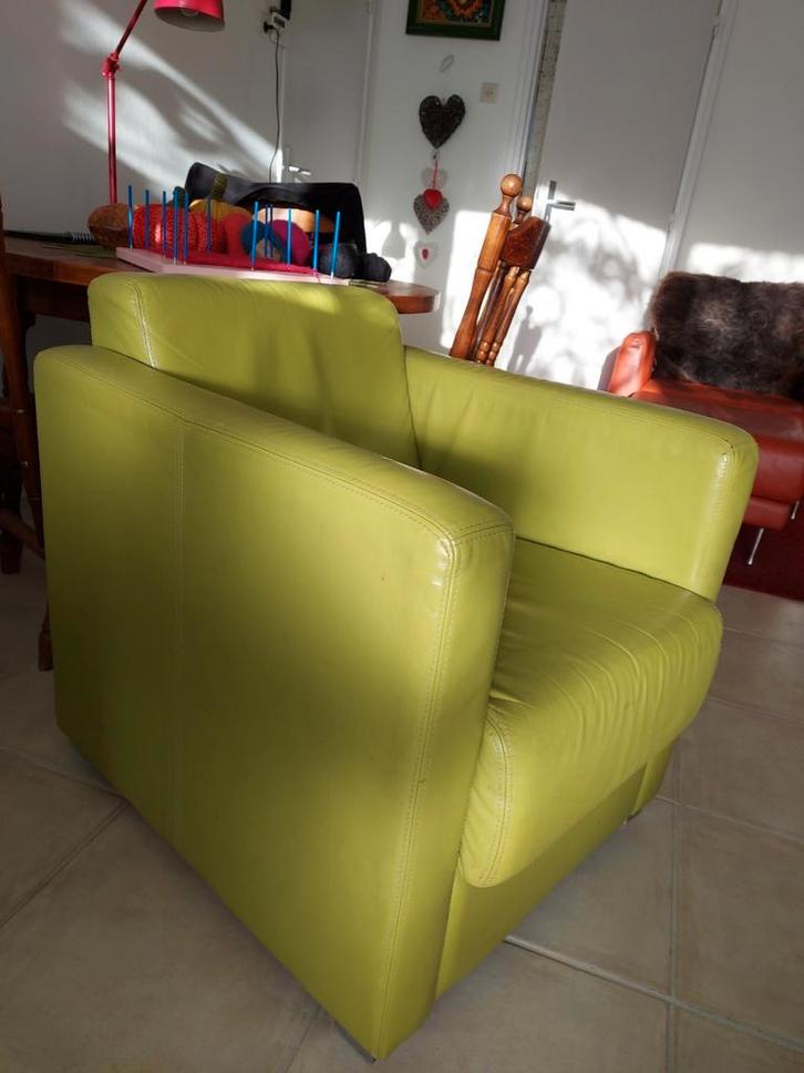 lime groene leren fauteuil, Huis en Inrichting, Fauteuils, Gebruikt, 50 tot 75 cm, 75 tot 100 cm, Ophalen