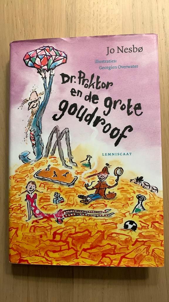 Jo Nesbø - Dr. Proktor en de grote goudroof, Boeken, Kinderboeken | Jeugd | 10 tot 12 jaar, Zo goed als nieuw, Ophalen of Verzenden