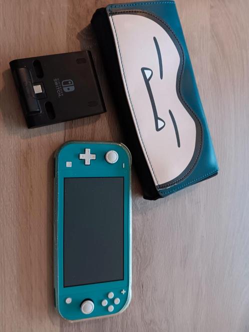 Nintedo switch lite blauw, Spelcomputers en Games, Spelcomputers | Nintendo Switch Lite, Gebruikt, Turquoise, Met beschermhoes of tas
