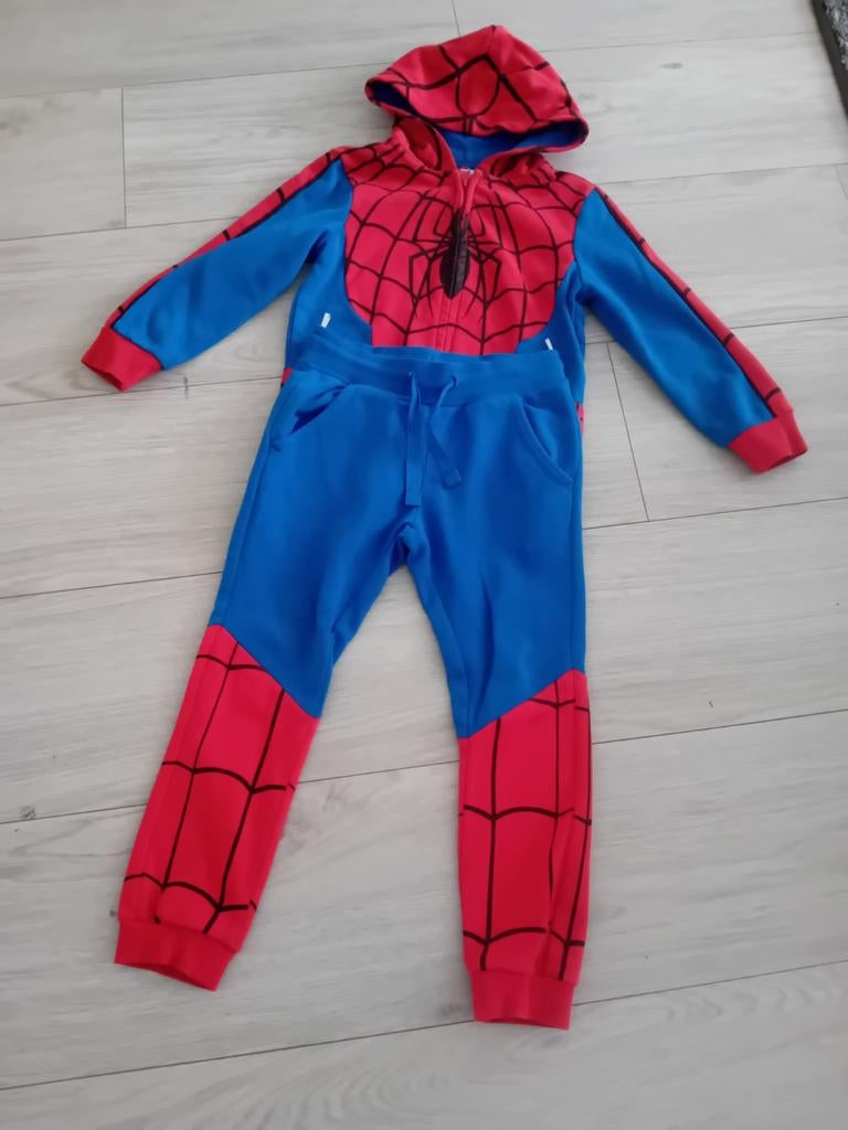 Spiderman set mt 116, Ophalen, Zo goed als nieuw, 110 t/m 116, Jongen