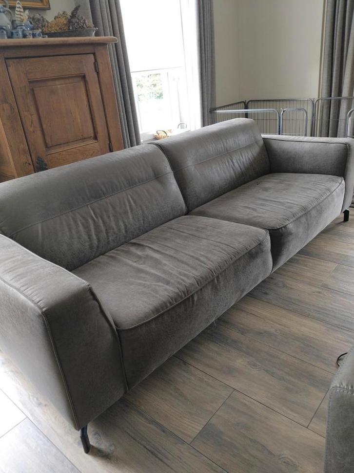 Gratis ruime zitsbank, Huis en Inrichting, Banken | Bankstellen, Gebruikt, 200 tot 250 cm, 75 tot 100 cm, Ophalen