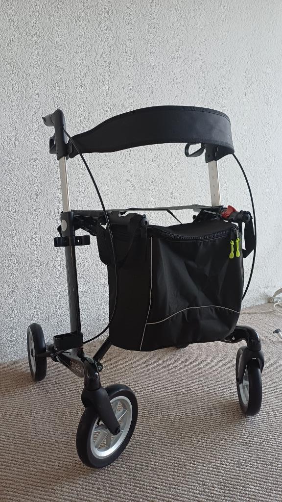 Rollator Gepard (carbon fibre, ultra light), Diversen, Rollators, Zo goed als nieuw, Lichtgewicht, Opvouwbaar, Ophalen