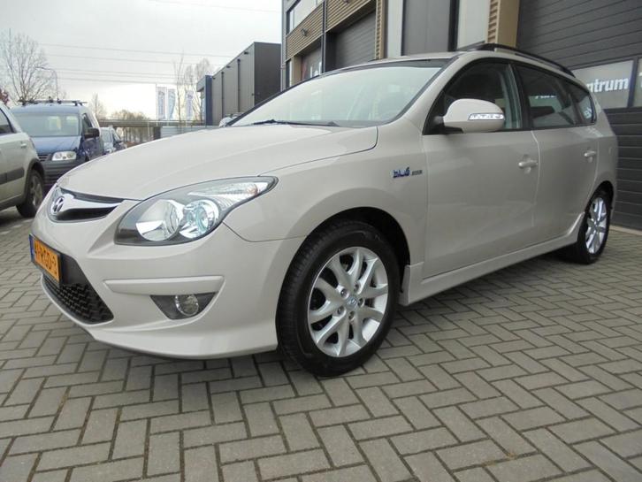Hyundai I30CW 1.6 5 Drs Airco/Cruise/Trekhaak/PDC/ Mooi & Go, Auto's, Hyundai, Bedrijf, Overige modellen, ABS, Airbags, Boordcomputer