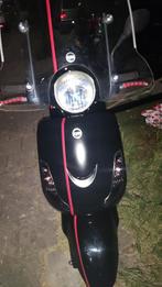 Sym fiddle 2018 50 cc kenteken geel 6000**km, Fietsen en Brommers, Scooters | SYM, Ophalen of Verzenden, Zo goed als nieuw, Benzine