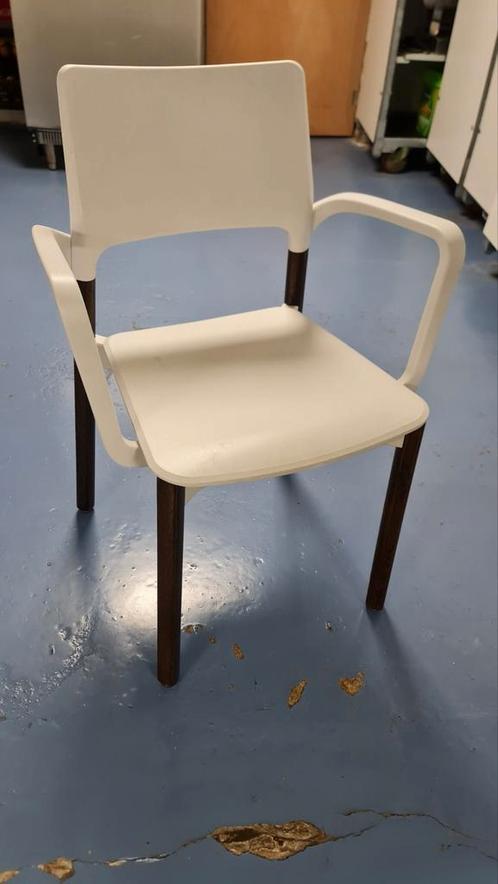 Kusch Co stapelstoellen (horeca of projectinrichting), Huis en Inrichting, Stoelen, Zo goed als nieuw, Vijf, Zes of meer stoelen