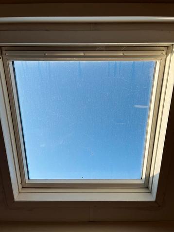Velux dakraam 134x140cm GGL U08 beschikbaar voor biedingen