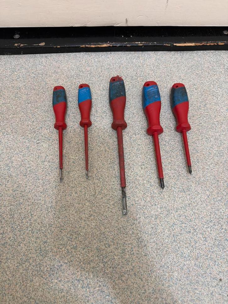 Gedore VDE 2100 Schroevendraaierset - 5 Delig, Doe-het-zelf en Verbouw, Gereedschap | Handgereedschap, Gebruikt, Ophalen