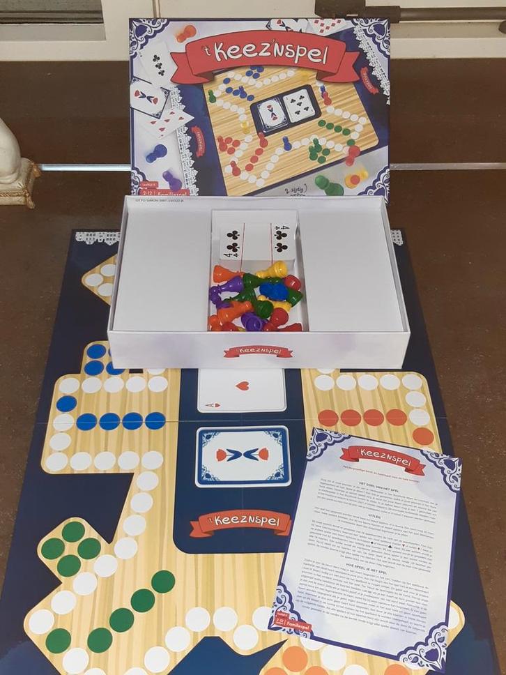 Keez'n spel nieuw, Hobby en Vrije tijd, Gezelschapsspellen | Bordspellen, Nieuw, Ophalen of Verzenden