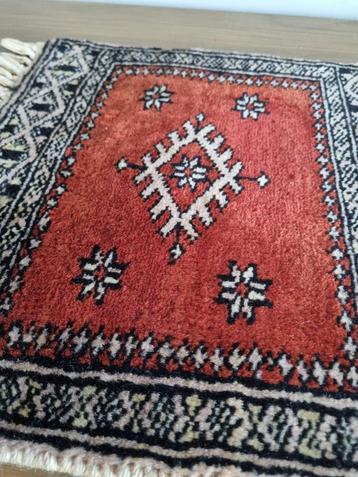 Handgeknoopt Perzisch kleed (je) 31 x 29 cm  beschikbaar voor biedingen