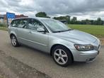Volvo V50 2.4 Momentum Alleen Export !, Auto's, 700 kg, 2435 cc, Zilver of Grijs, 5 cilinders