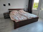 Gratis ophalen: Bed met nachtkastjes 180x200, Huis en Inrichting, 180 cm, Modern, Gebruikt, Bruin