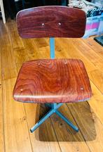 Vintage kinder schoolstoel, Ophalen, Bruin, Vintage, Eén