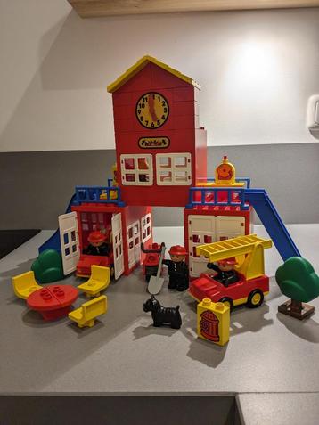 Lego Duplo 2658 Firestation no. 9 Vintage beschikbaar voor biedingen