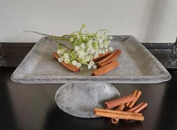 Plateauschaal landelijke stijl  beschikbaar voor biedingen