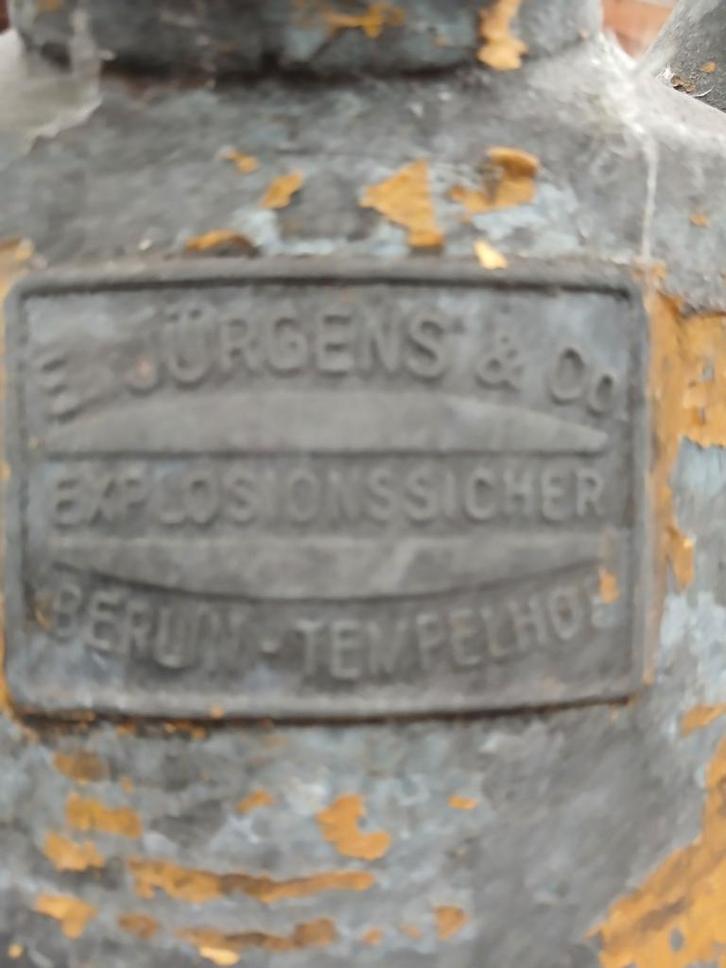 Oude Olie en Benzine Kan met Pomp, Auto diversen, Overige Auto diversen, Verzenden