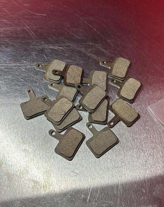 QM Wheel V20 / Ouxi / Fatbike Remblokken NIEUW, Motoren, Accessoires | Overige, Nieuw, Ophalen of Verzenden