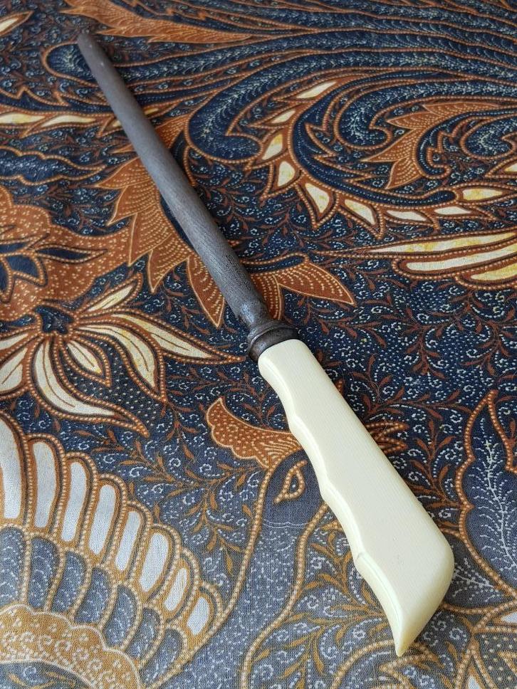 Mooie originele oude antieke wetstaal uit Engeland 32 cm., Antiek en Kunst, Antiek | Woonaccessoires, Ophalen of Verzenden