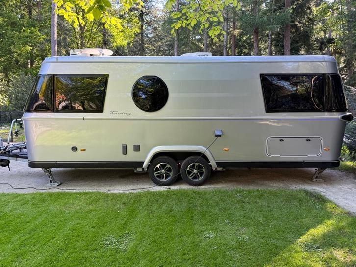 Eriba Touring 820 2022, Caravans en Kamperen, Caravans, Particulier, tot en met 4, 2000 kg en meer, Rondzit, Eriba, 2 aparte bedden